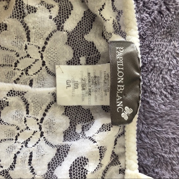 Papillon Blanc Lace Teddy - Picture 5 of 9